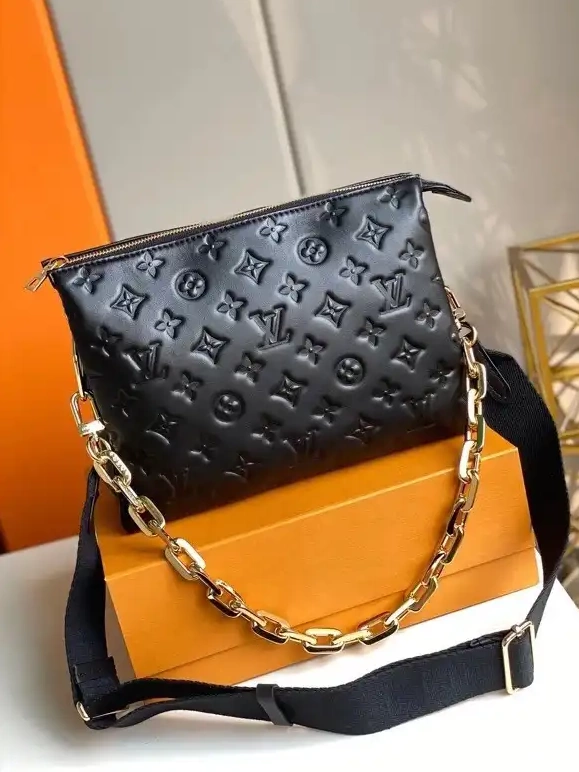 LOUIS PM VUITTON COUSSIN 0617
